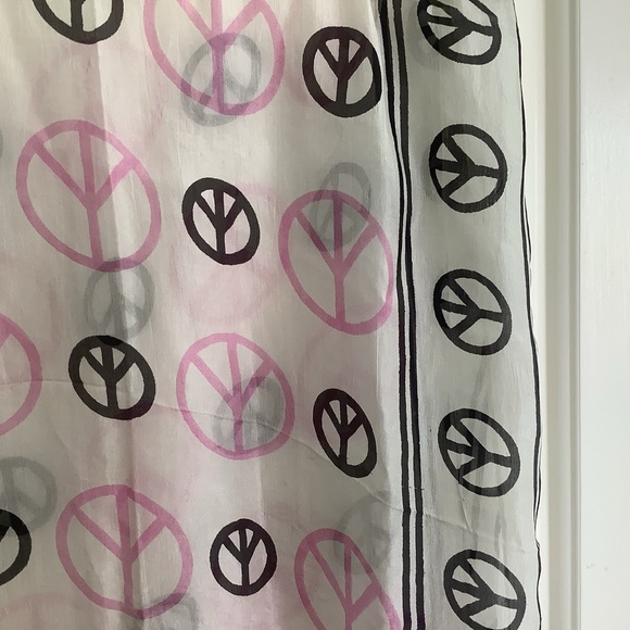 Peace Sign Print Rectangular 100% Silk Scarf White/Black/Pink - Picture 5 of 6